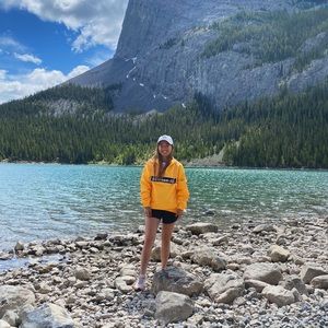 Meet your Posher, Kay